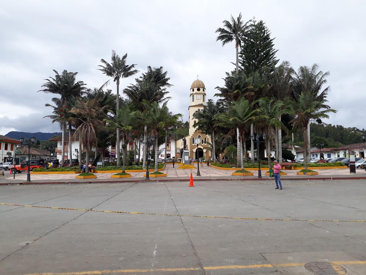 Elizabetha Hostal Salento Luaran gambar